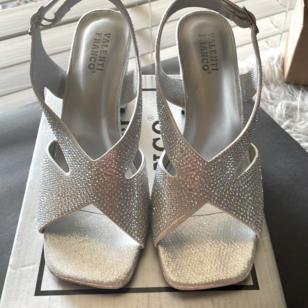 Stunning and elegant Women's Special Occasion Shoes Size 7